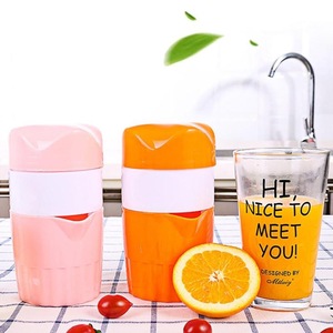 Citrus Juicer for Orange Lemon Fruit Squeezer Original Juice for Child Potable Juicer Blender for home 300ml